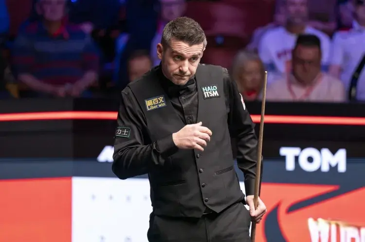 成功卫冕的, 大比分, 被打一波四 成功卫冕的, 大比分, 被打一波四